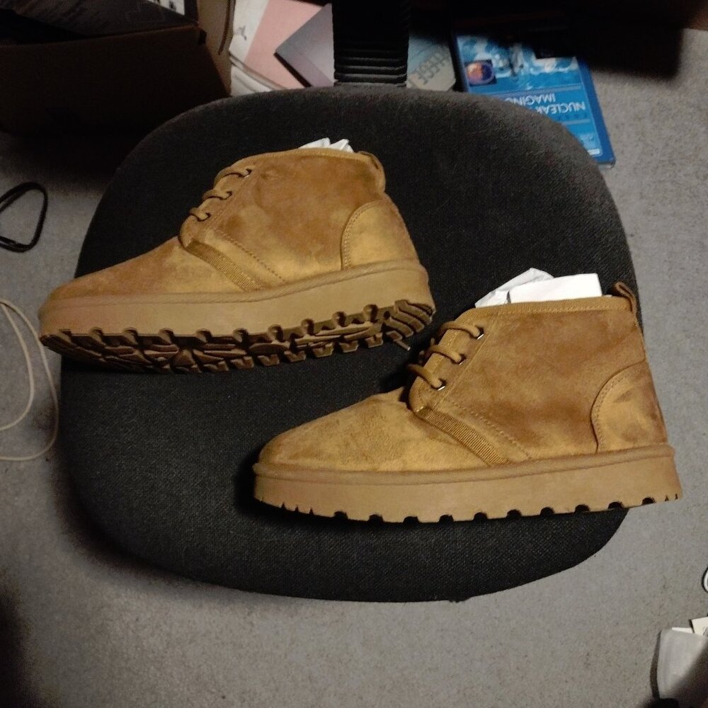 NWOT ladies tan suede feel ankle boots size 6